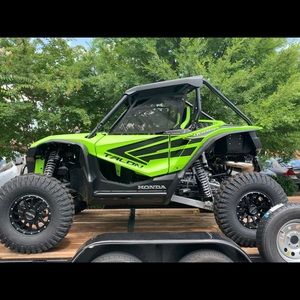 Meet your Posher, Cf moto